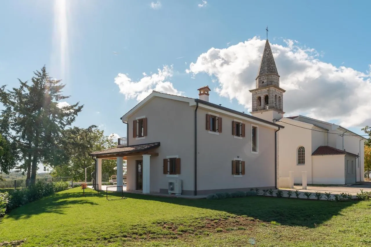 Villa Atop The Village With Stunning View Vizinada