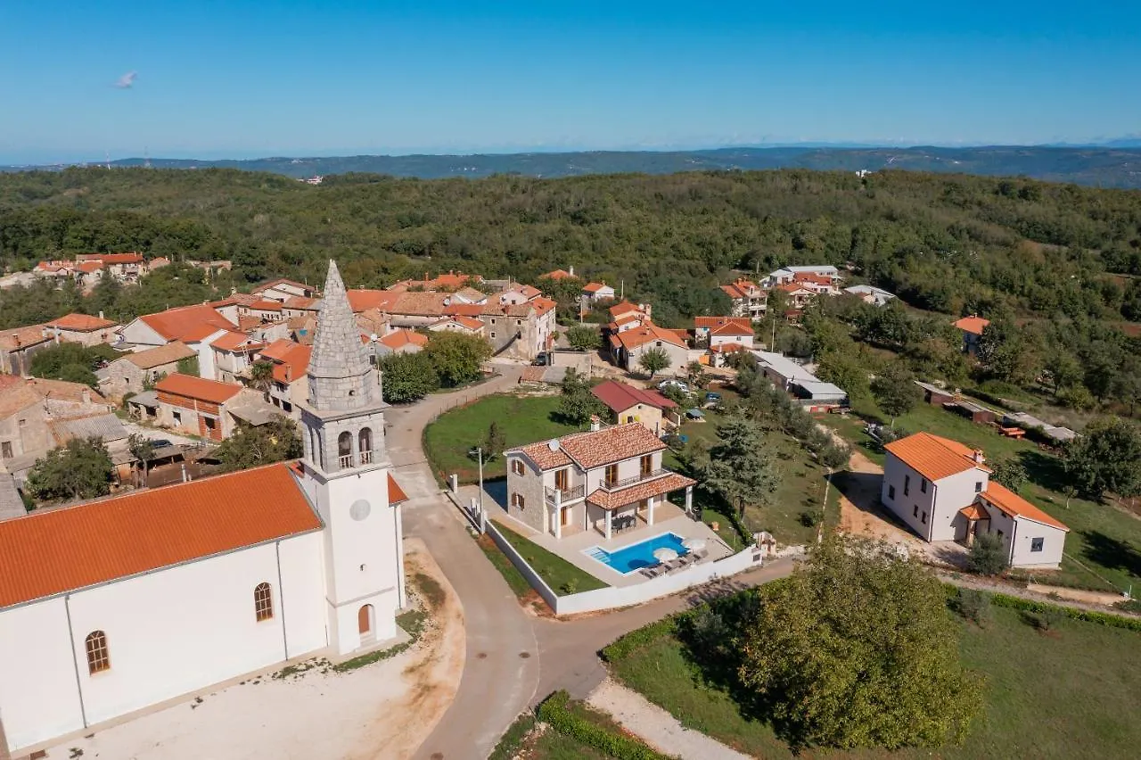 Villa Atop The Village With Stunning View Vizinada