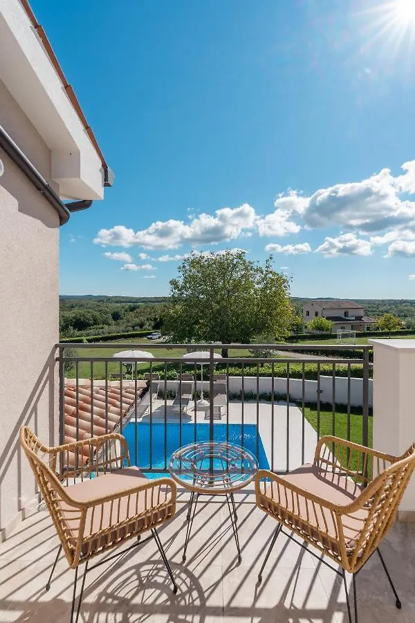 Villa Atop The Village With Stunning View Vizinada