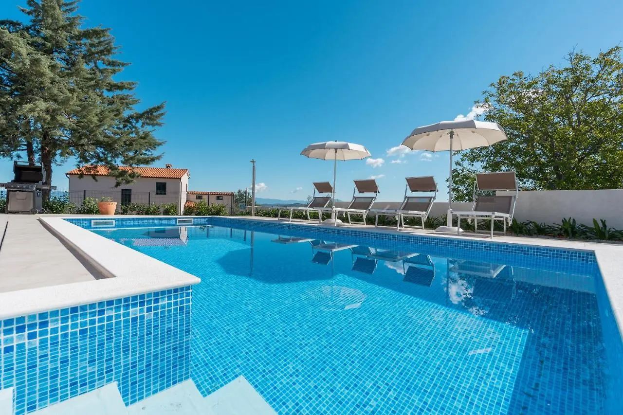 Villa Atop The Village With Stunning View Vizinada