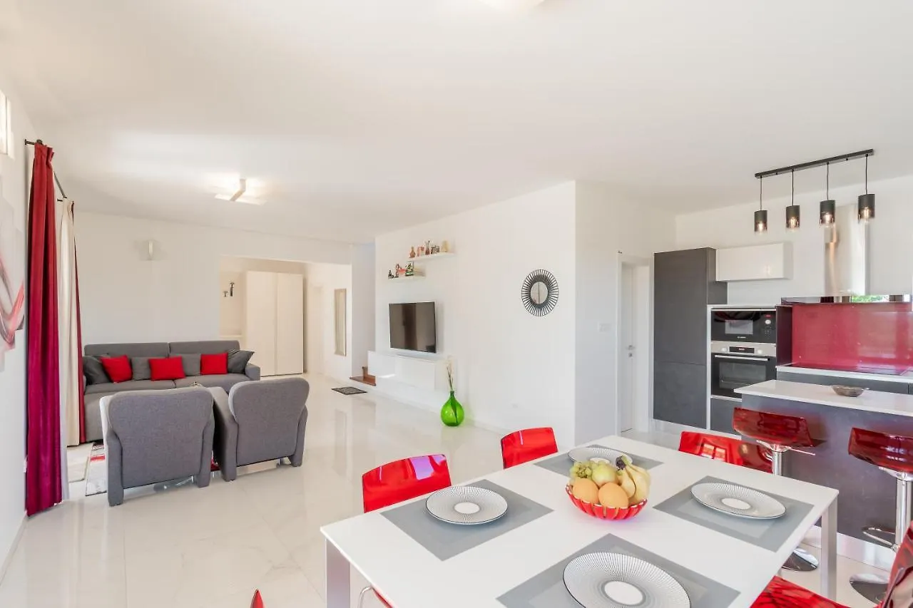 Villa Atop The Village With Stunning View Vizinada Croatia