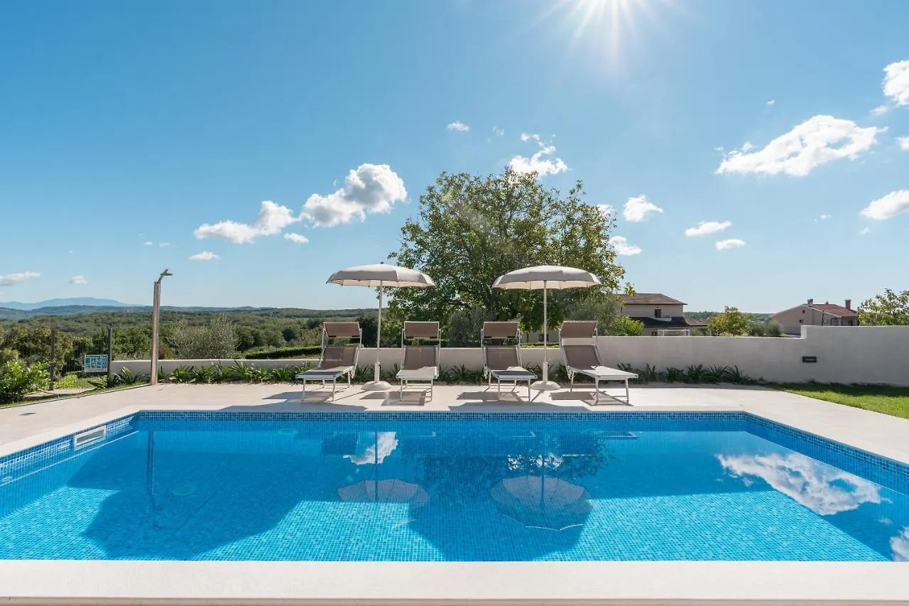 Villa Atop The Village With Stunning View Vizinada